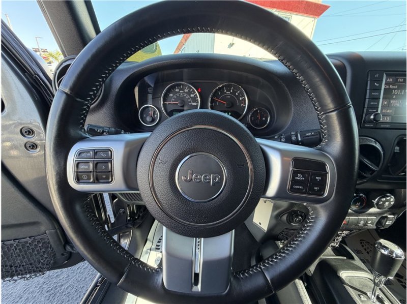 Used 2018 Jeep Wrangler Unlimited Sport image 28