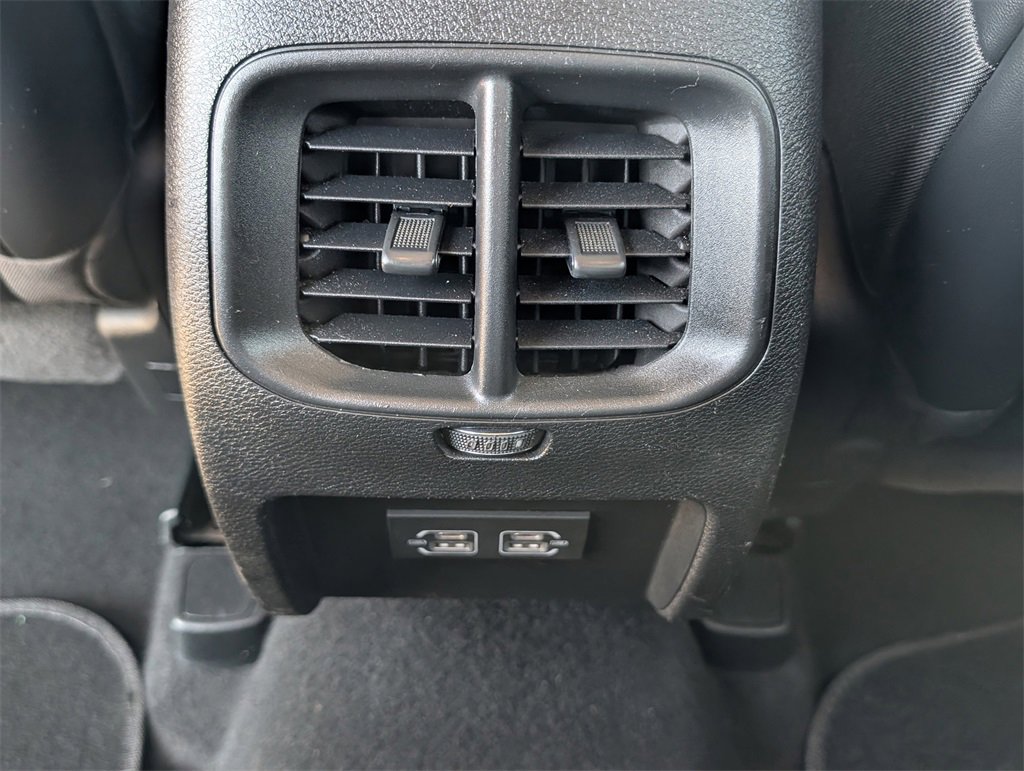 Used 2021 Jeep Cherokee Latitude Plus image 26