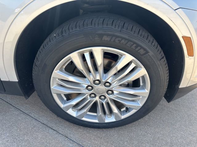 Used 2019 Cadillac XT5 Premium Luxury FWD image 9