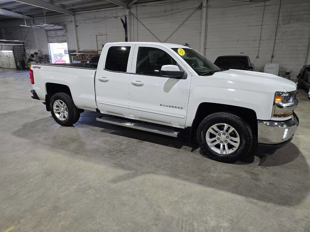 Used 2019 Chevrolet Silverado 1500 LT w/ All Star Edition AWD/4WD image 17
