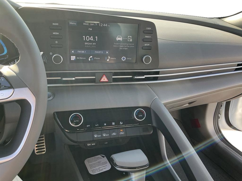 Certified 2026 Hyundai Elantra Sport FWD image 7