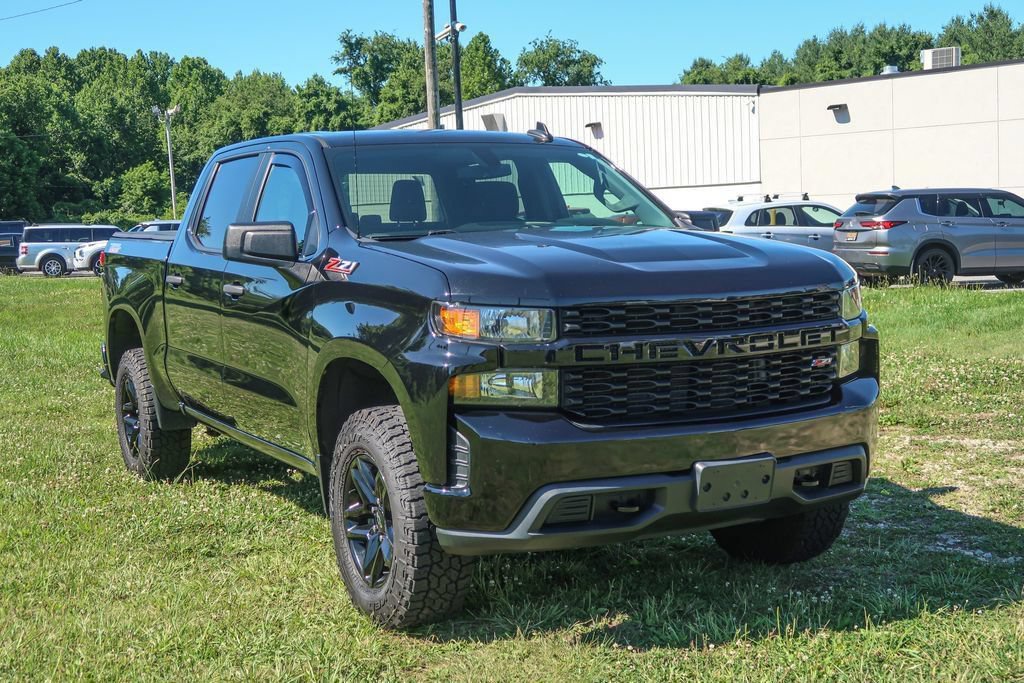 Used 2021 Chevrolet Silverado 1500 Custom Trail Boss w/ Midnight Edition AWD/4WD image 6