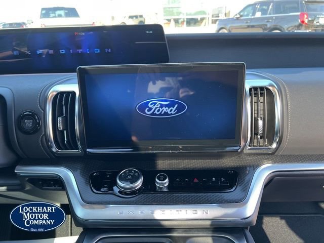 New 2026 Ford Expedition Platinum w/ Stealth Appearance Package image 31