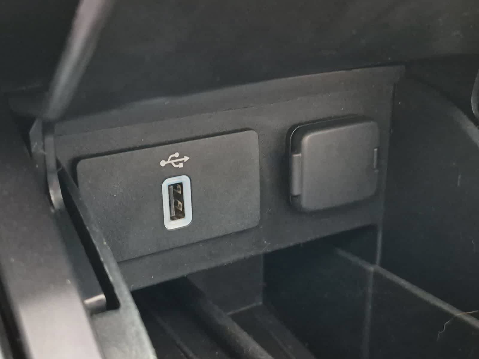 Used 2018 Ford Explorer Platinum AWD/4WD image 33