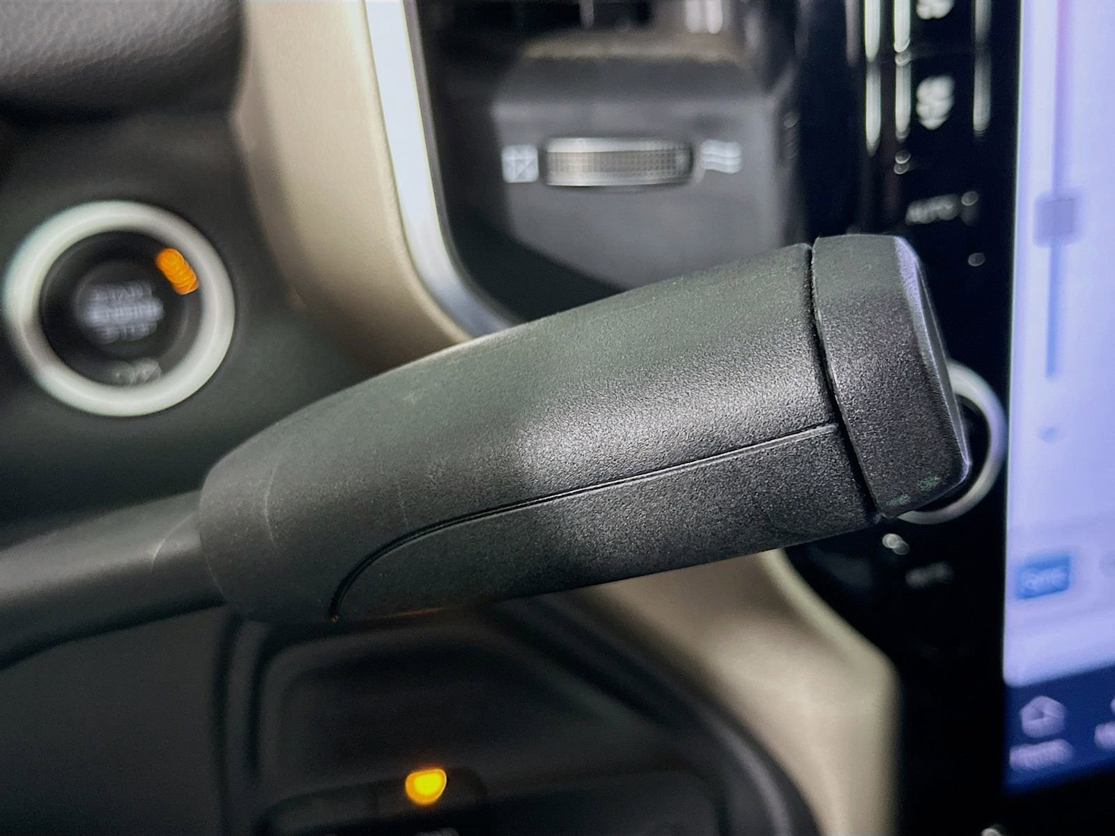 Used 2024 RAM 2500 Laramie AWD/4WD image 17