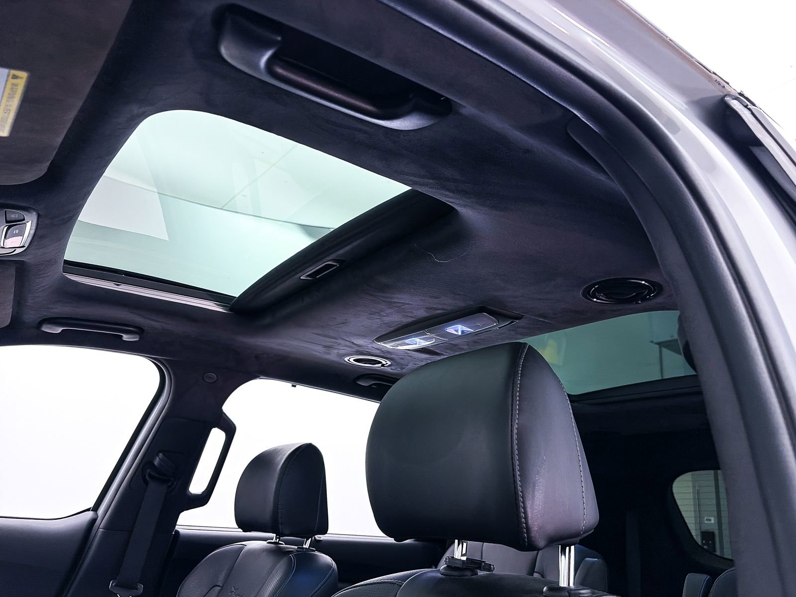 Certified 2023 Kia Telluride SX Prestige X-Pro AWD/4WD image 3