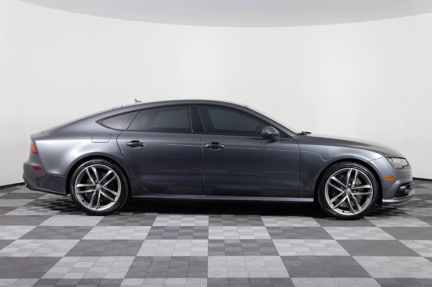 Used 2017 Audi S7 Premium Plus w/ Driver Assistance Package image 9