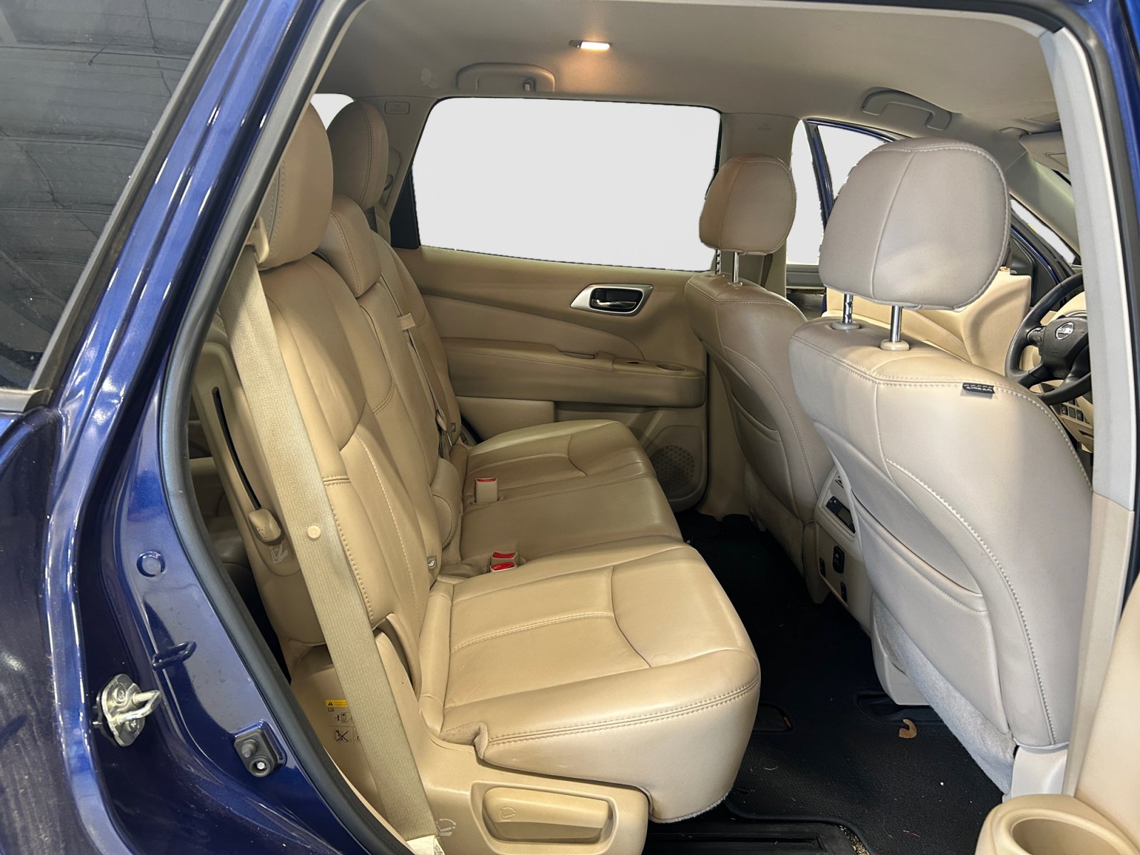 Used 2017 Nissan Pathfinder SL FWD image 16