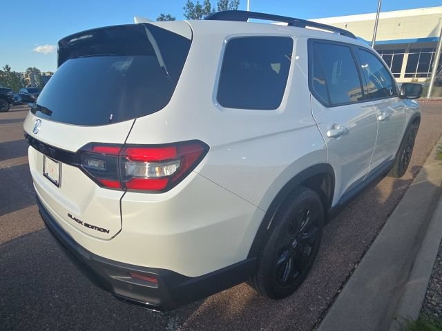Used 2026 Honda Pilot Black Edition image 16