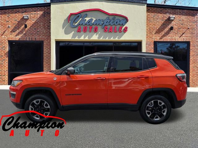 Used 2017 Jeep Compass Trailhawk w/ Leather Interior Group AWD/4WD image 10