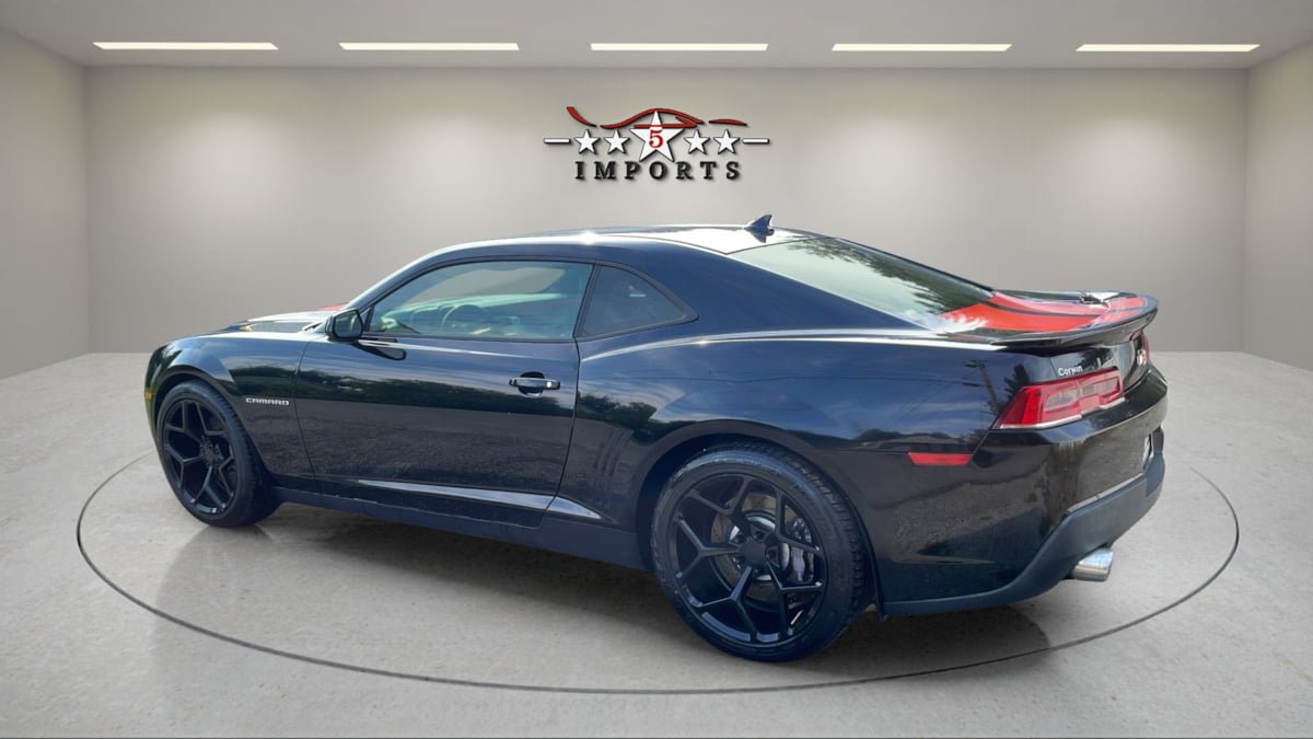 Used 2015 Chevrolet Camaro SS w/ RS Package RWD image 3