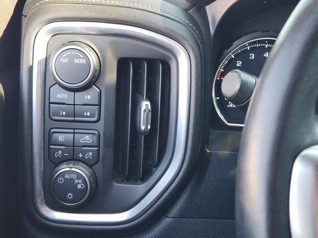 Used 2021 Chevrolet Silverado 1500 RST image 23