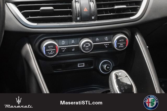 Used 2022 Alfa Romeo Giulia Sprint image 17