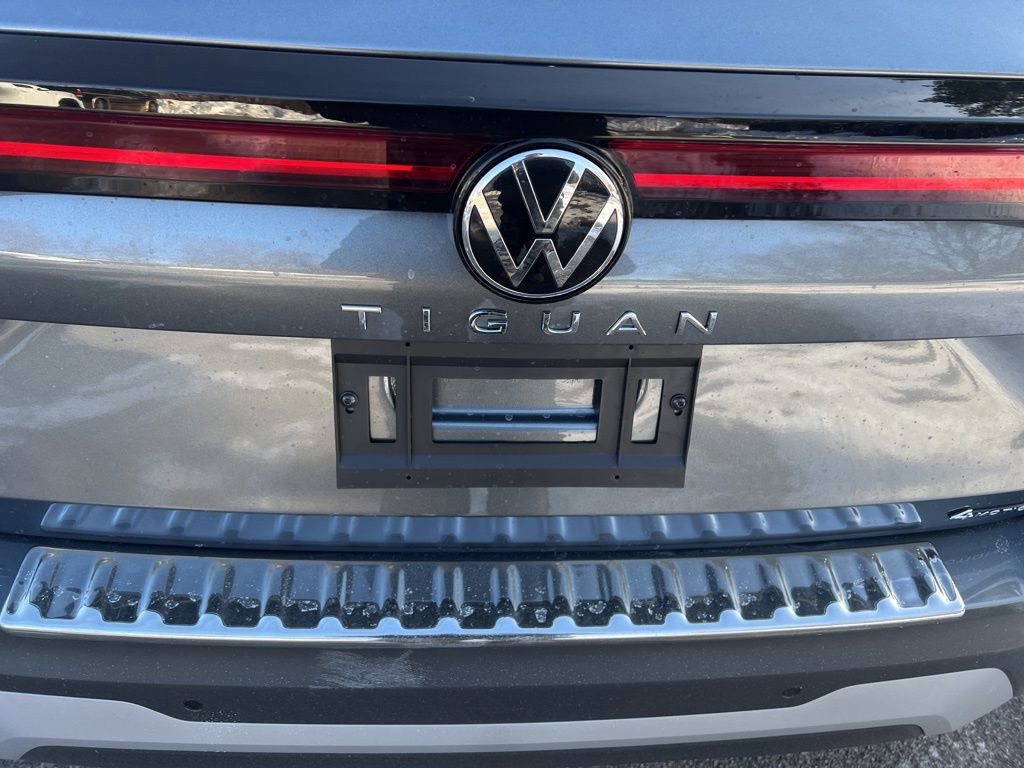 New 2026 Volkswagen Tiguan SE image 8