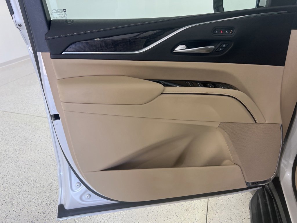 Used 2021 Cadillac Escalade Premium Luxury w/ Driver Assist Tech Package image 21