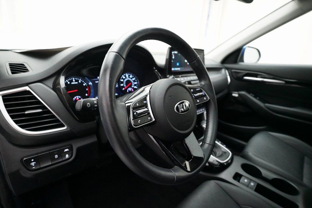Used 2021 Kia Seltos SX w/ SX Sunroof Package image 8