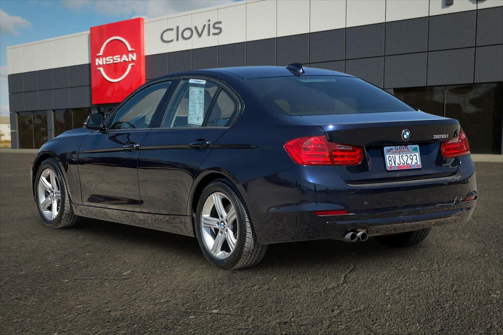 Used 2013 BMW 328i Sedan RWD image 7