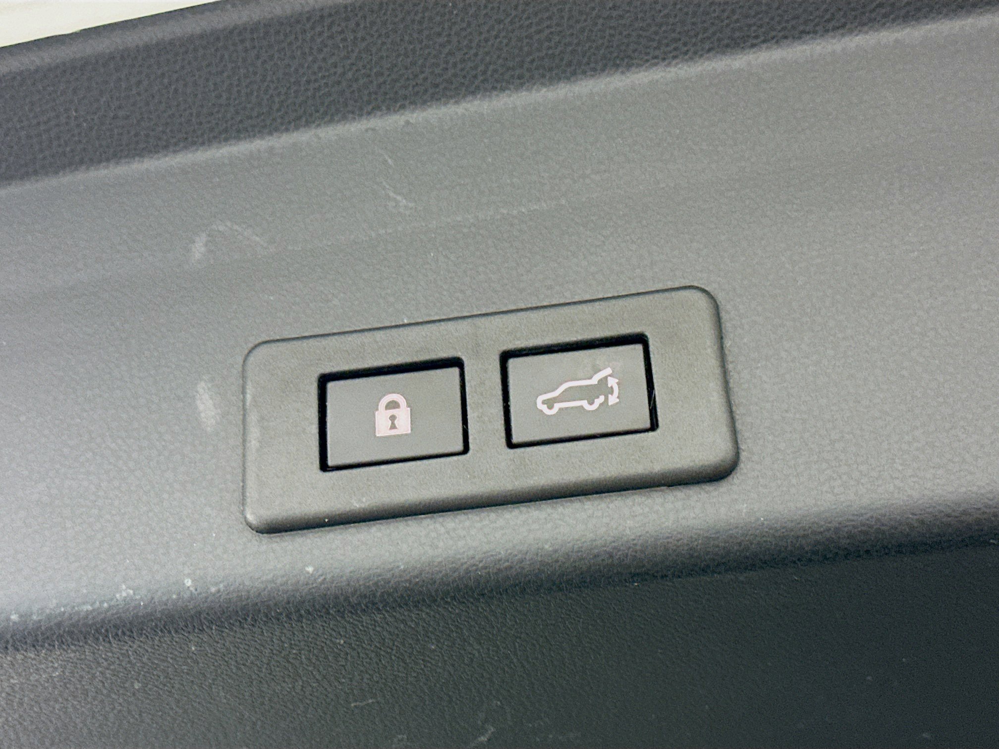 Used 2021 Subaru Ascent Premium w/ Convenience Package image 31