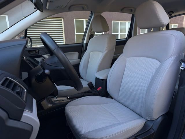 Used 2017 Subaru Forester 2.5i w/ Alloy Wheel Package image 23