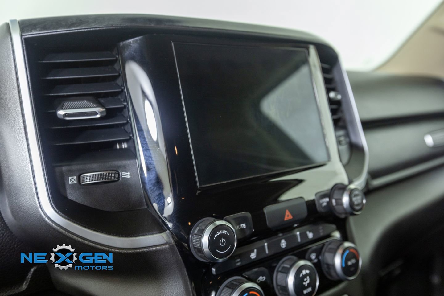 Used 2019 RAM 1500 Big Horn image 22