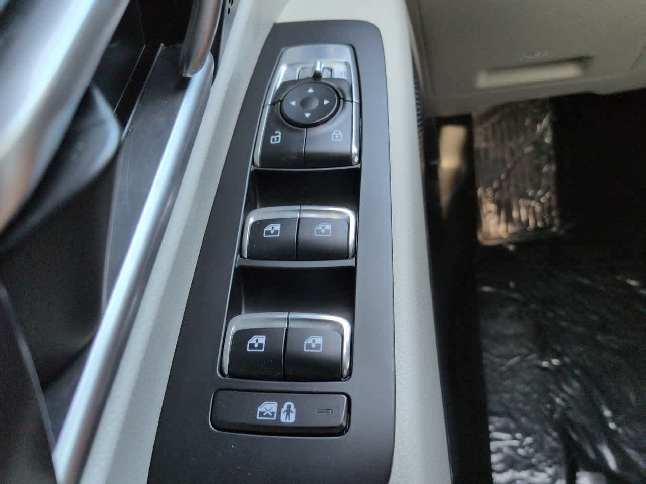 Used 2025 Kia Telluride S FWD image 25