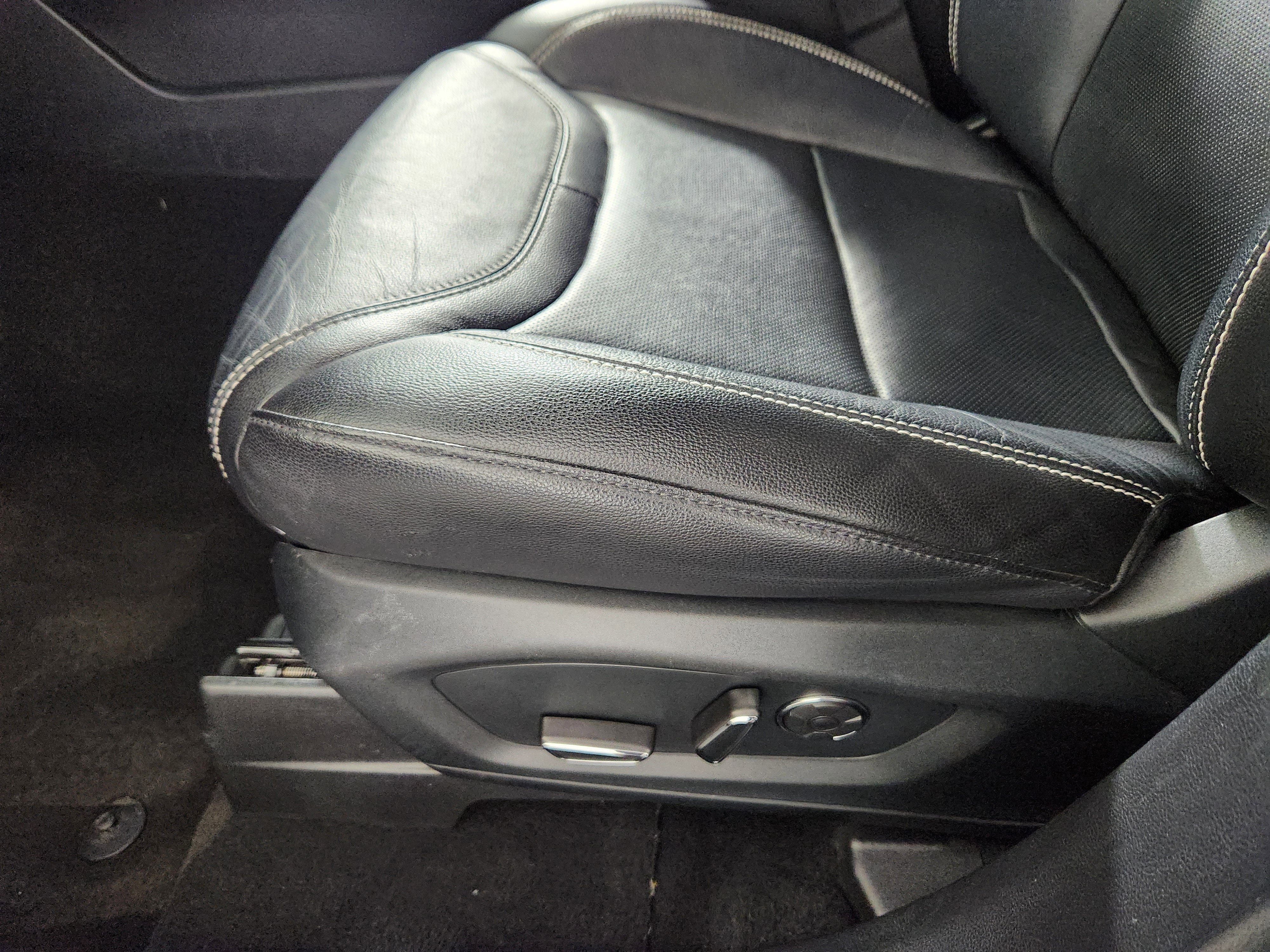 Used 2020 Ford Explorer ST w/ Premium Technology Package AWD/4WD image 13