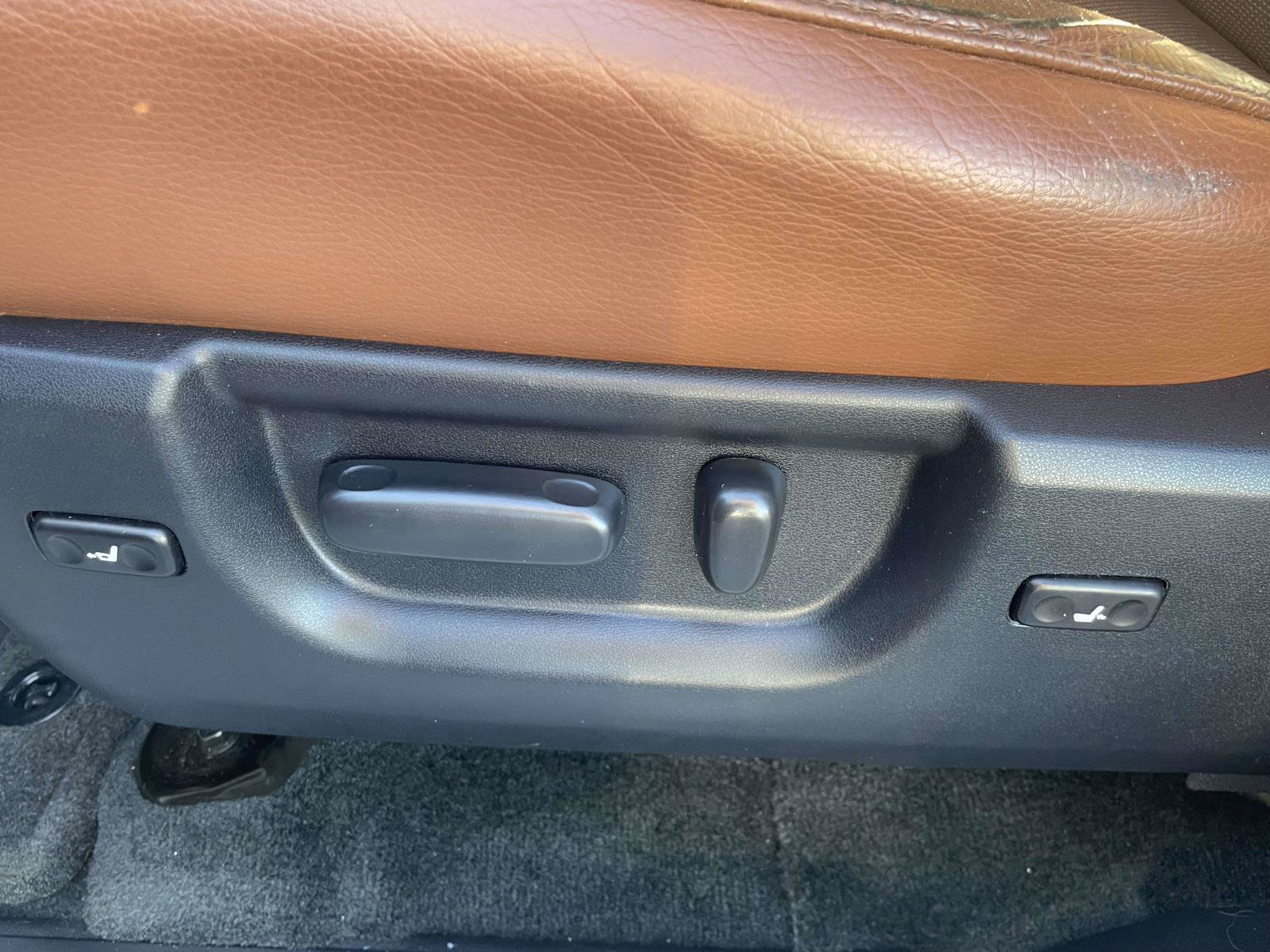 Used 2018 Toyota Sequoia Platinum RWD image 20