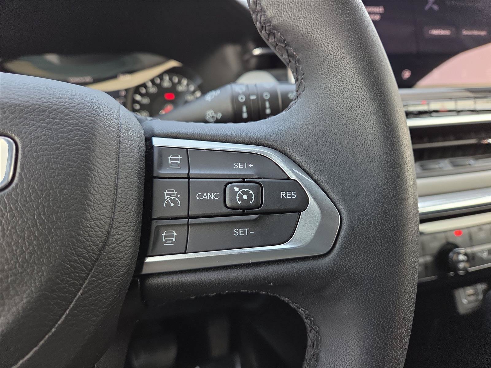 Used 2024 Jeep Compass Limited AWD/4WD image 15