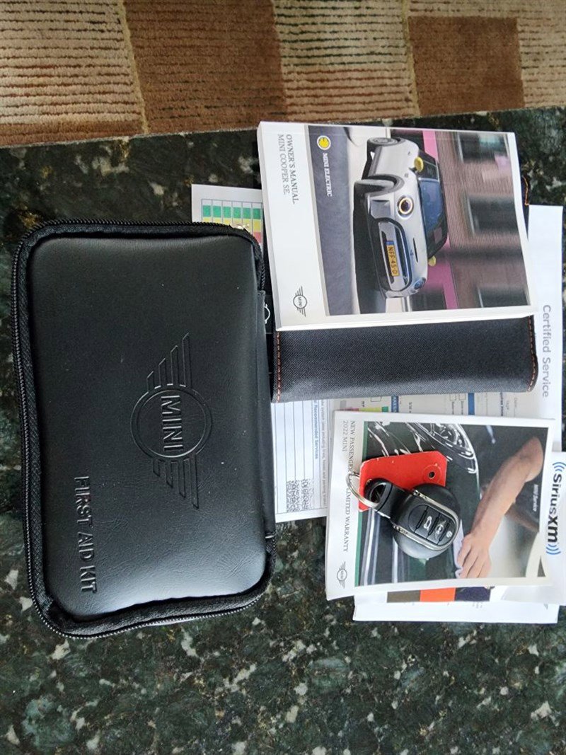 Used 2022 MINI Cooper SE image 33