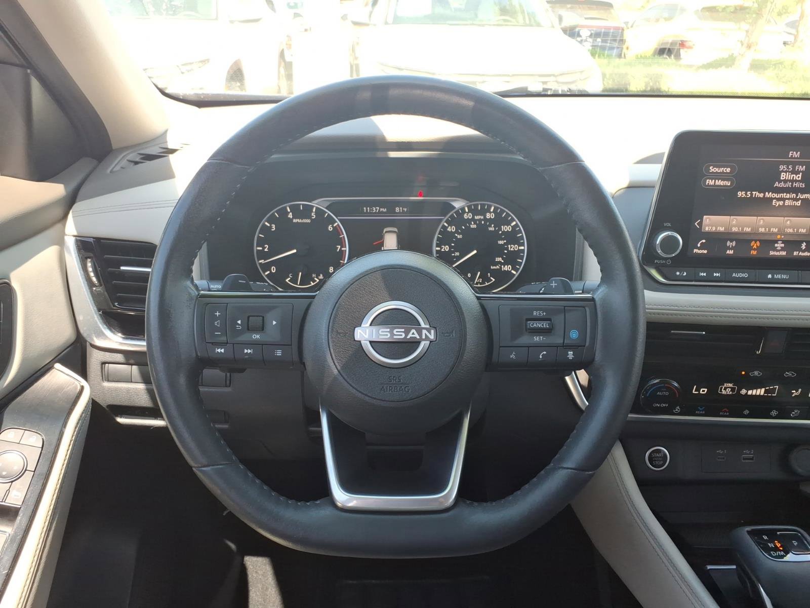 Used 2022 Nissan Rogue SL FWD image 17