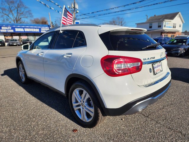 Used 2019 Mercedes-Benz GLA 250 4MATIC image 3