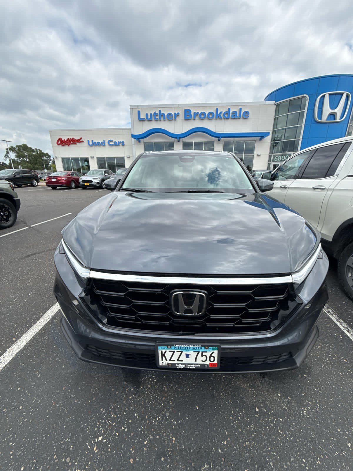 Used 2024 Honda CR-V EX image 2
