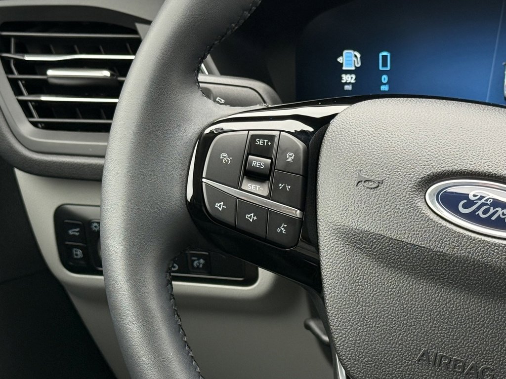 Certified 2023 Ford Escape SE w/ PHEV Premium Package image 24