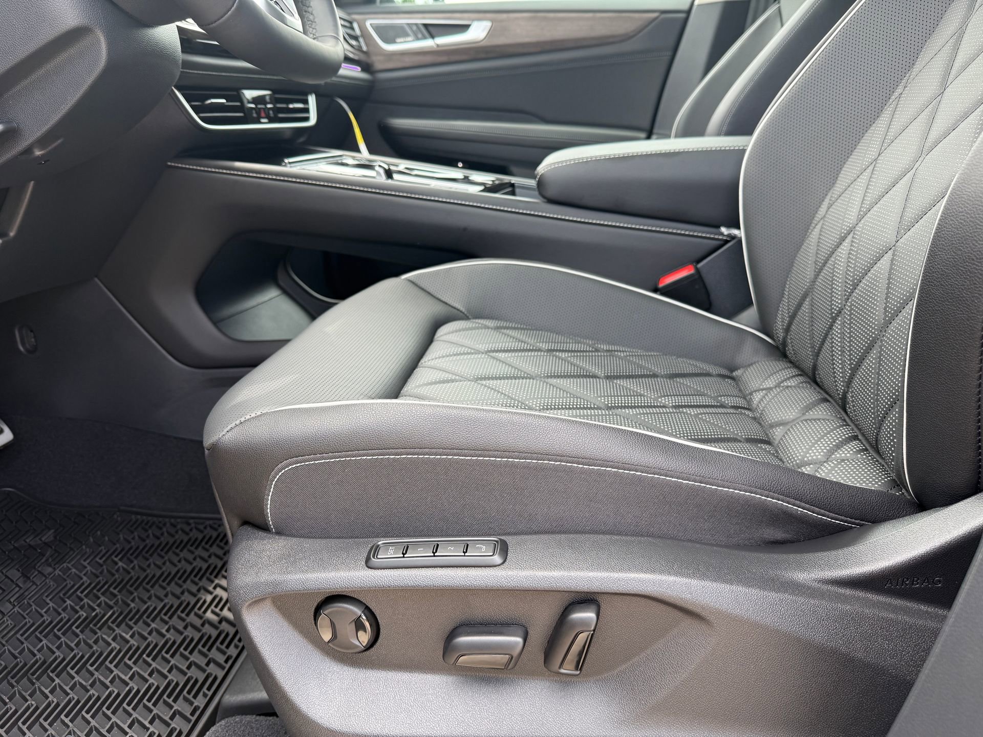 New 2025 Volkswagen Atlas SEL Premium R-Line AWD/4WD image 19