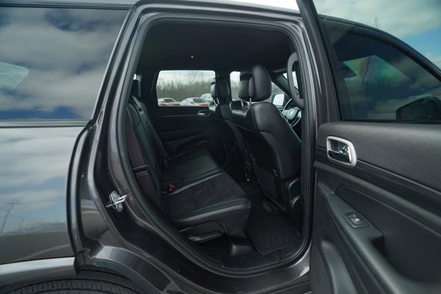 Used 2020 Jeep Grand Cherokee Altitude image 22