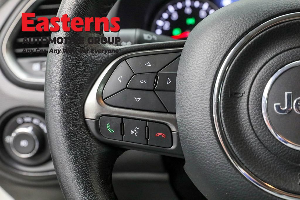 Used 2021 Jeep Renegade Limited image 15