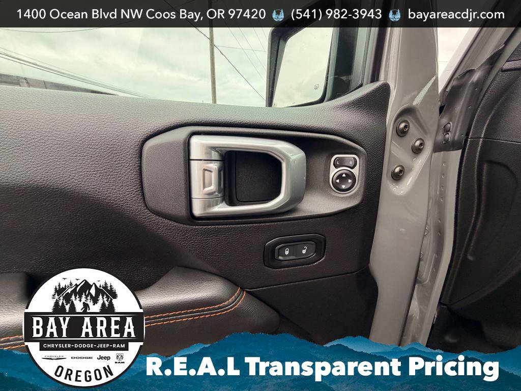 Used 2020 Jeep Gladiator Mojave AWD/4WD image 12