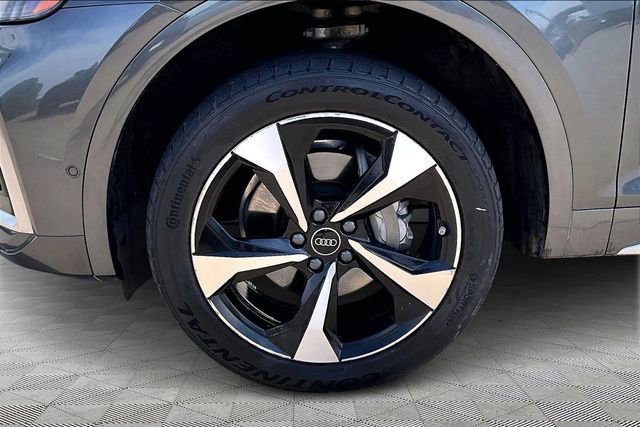 Used 2022 Audi Q5 2.0T Prestige w/ Prestige Package image 8