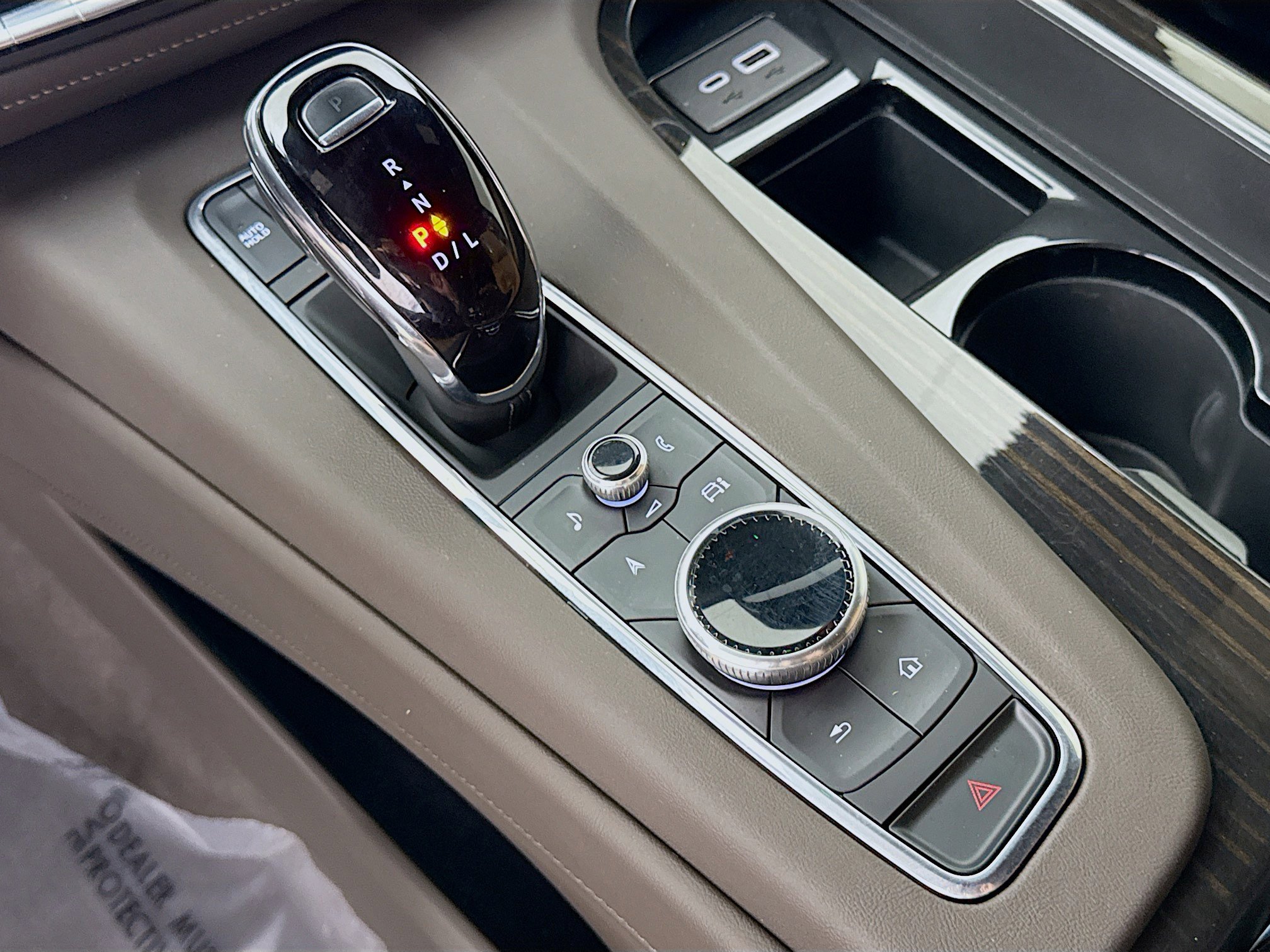 Used 2023 Cadillac Escalade Sport w/ LPO, ONYX Package AWD/4WD image 17