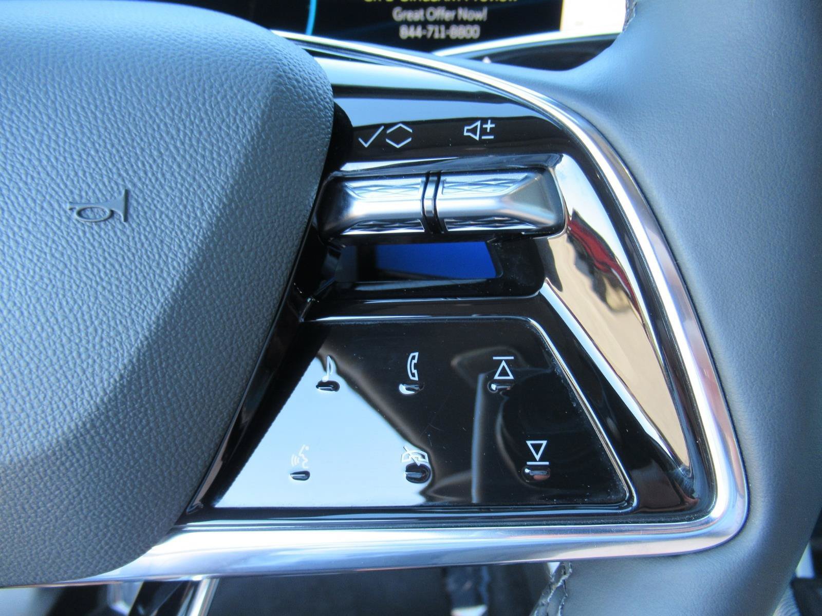 Certified 2025 Cadillac Optiq Sport 2 AWD/4WD image 26