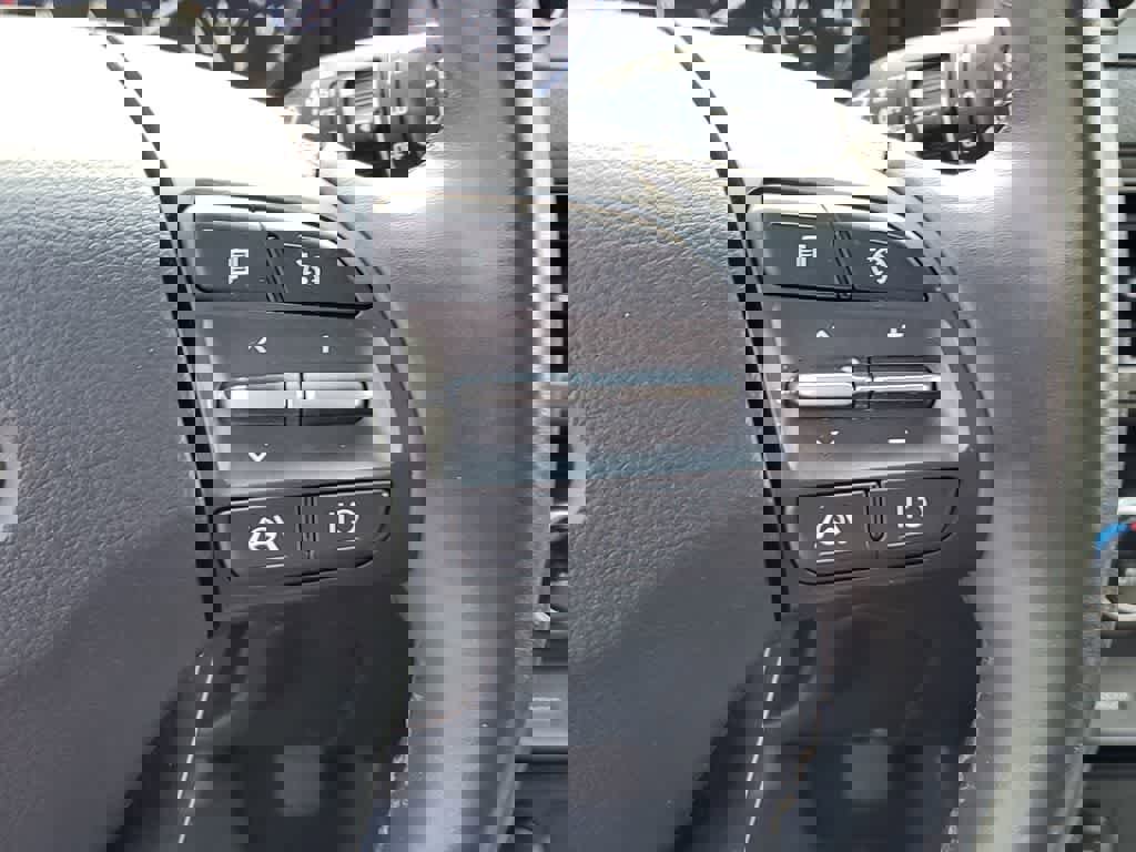 Used 2022 Hyundai Kona SEL w/ Convenience Package image 25