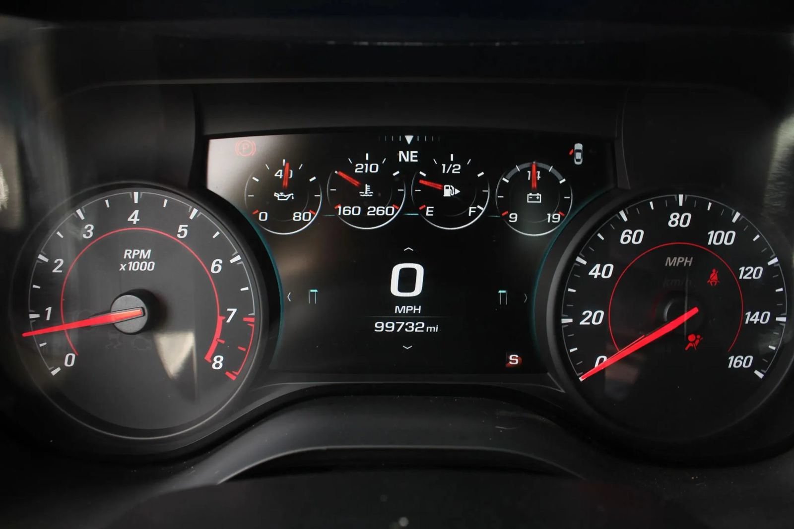 Used 2017 Chevrolet Camaro LT RWD image 21