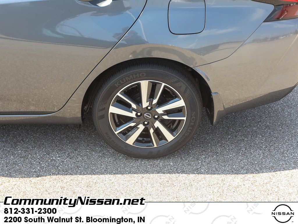 New 2025 Nissan Versa SV w/ Trunk Package image 4