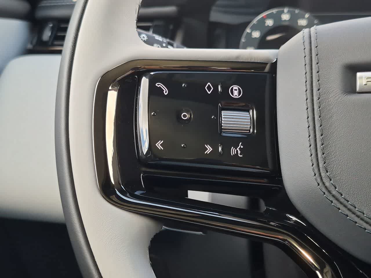 New 2026 Land Rover Range Rover Velar Belgravia AWD/4WD image 26