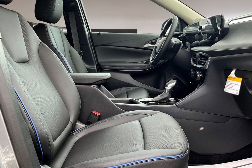 New 2026 Buick Encore GX Sport Touring w/ Black Roof Package image 10