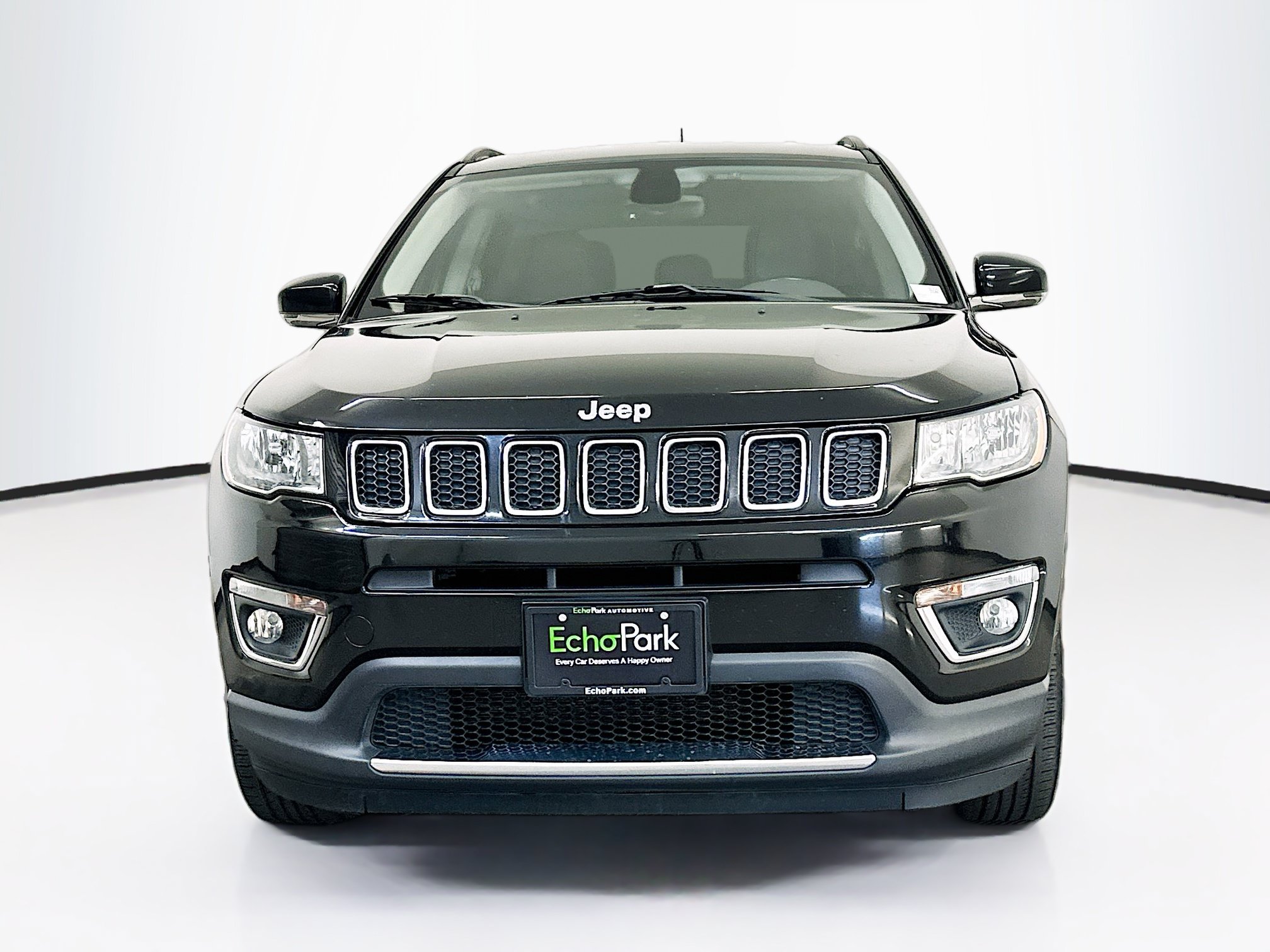 Used 2018 Jeep Compass Limited AWD/4WD image 2