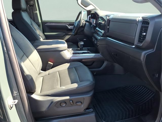 Used 2025 Chevrolet Silverado 1500 LTZ AWD/4WD image 23