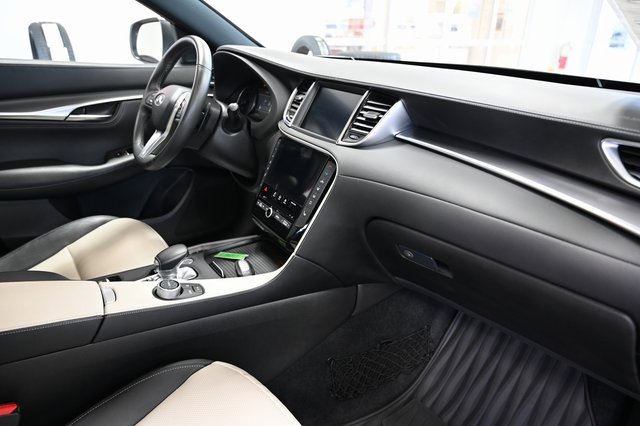Used 2023 INFINITI QX55 Luxe w/ Cargo Package image 14