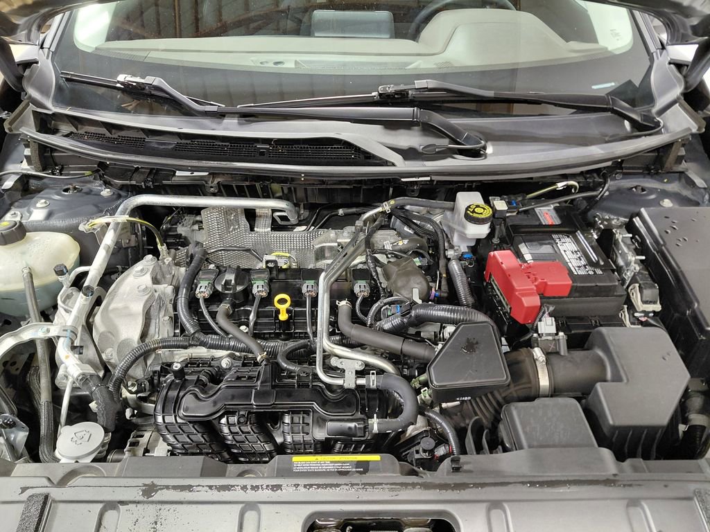 Used 2023 Nissan Rogue S image 8