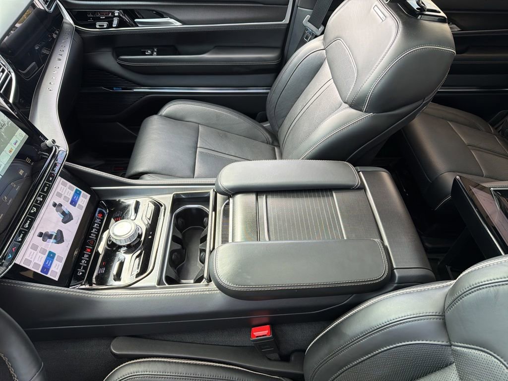 Used 2024 Jeep Grand Wagoneer Series II w/ Quick Order Packagew 28T image 62